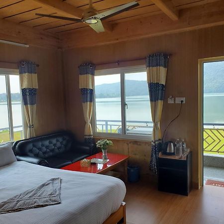 Hotel Waterside Pokhara Exterior foto