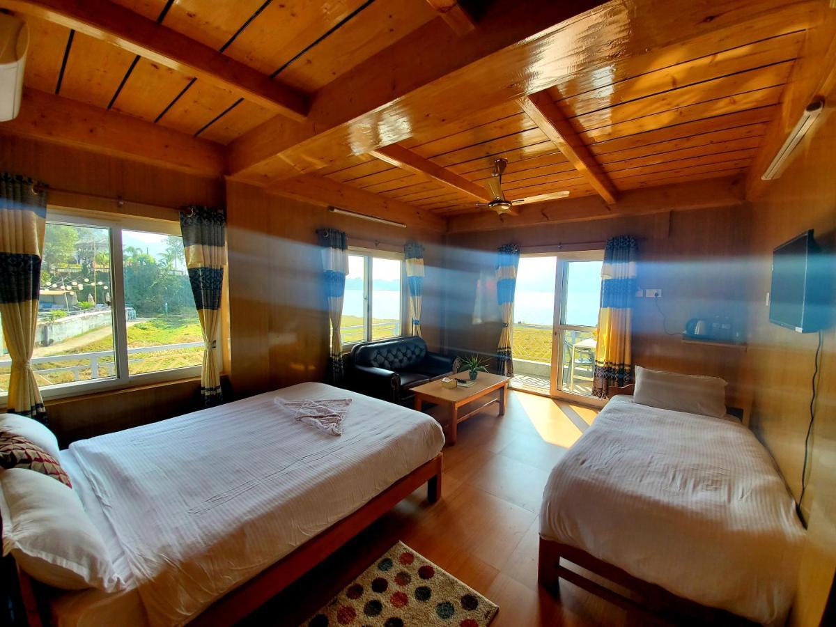 Hotel Waterside Pokhara Exterior foto