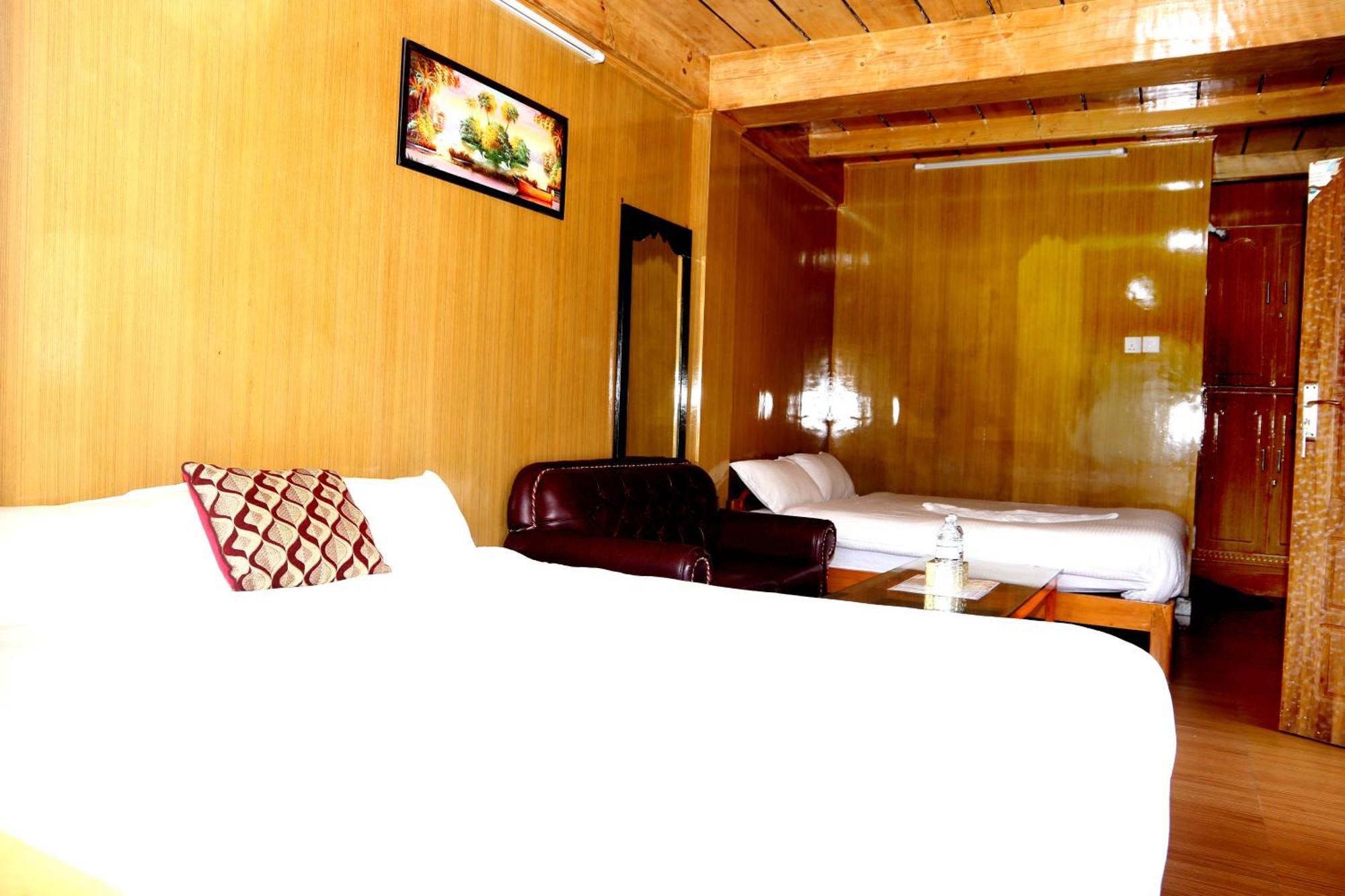 Hotel Waterside Pokhara Exterior foto